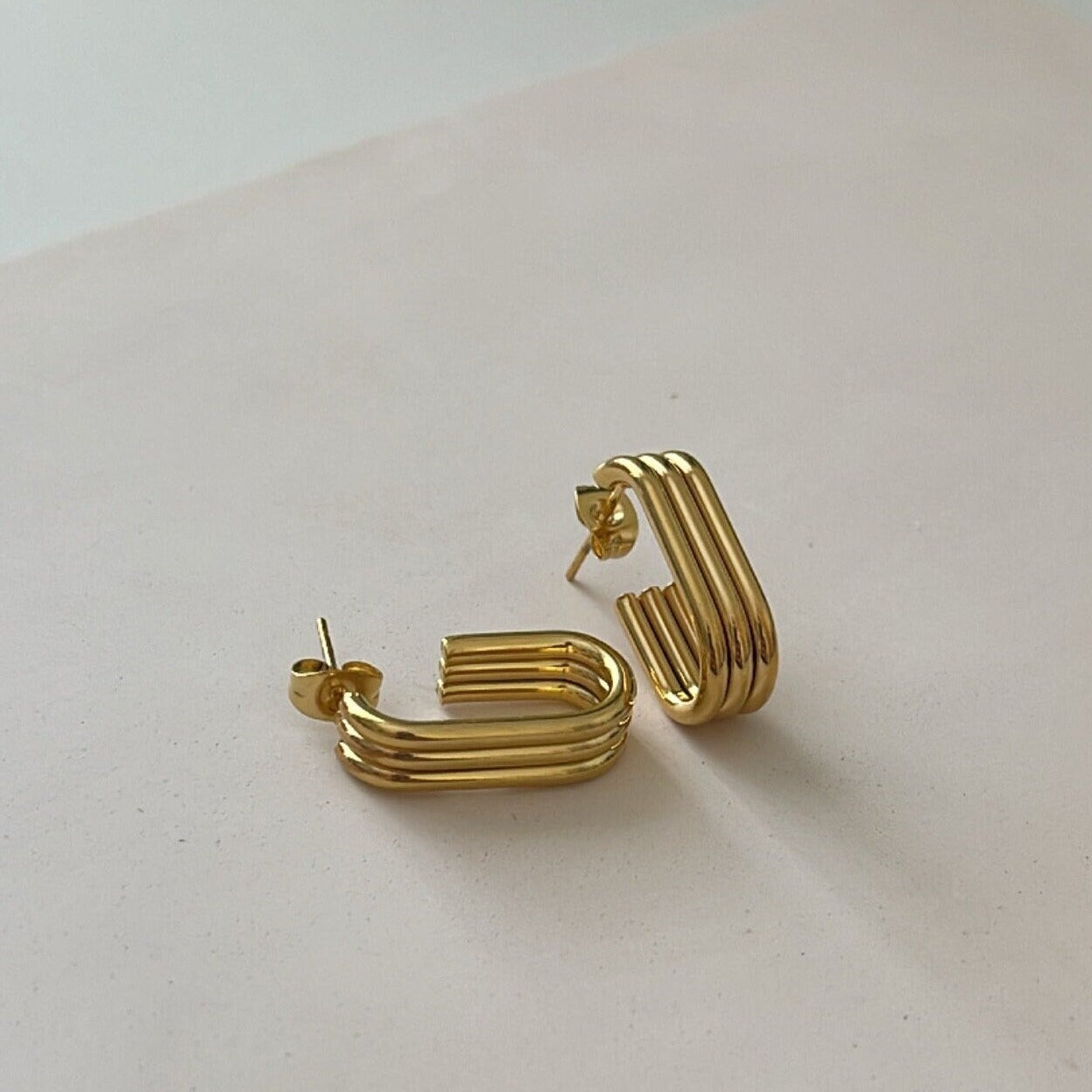 Ribbed Rectangle Hoop Earrings