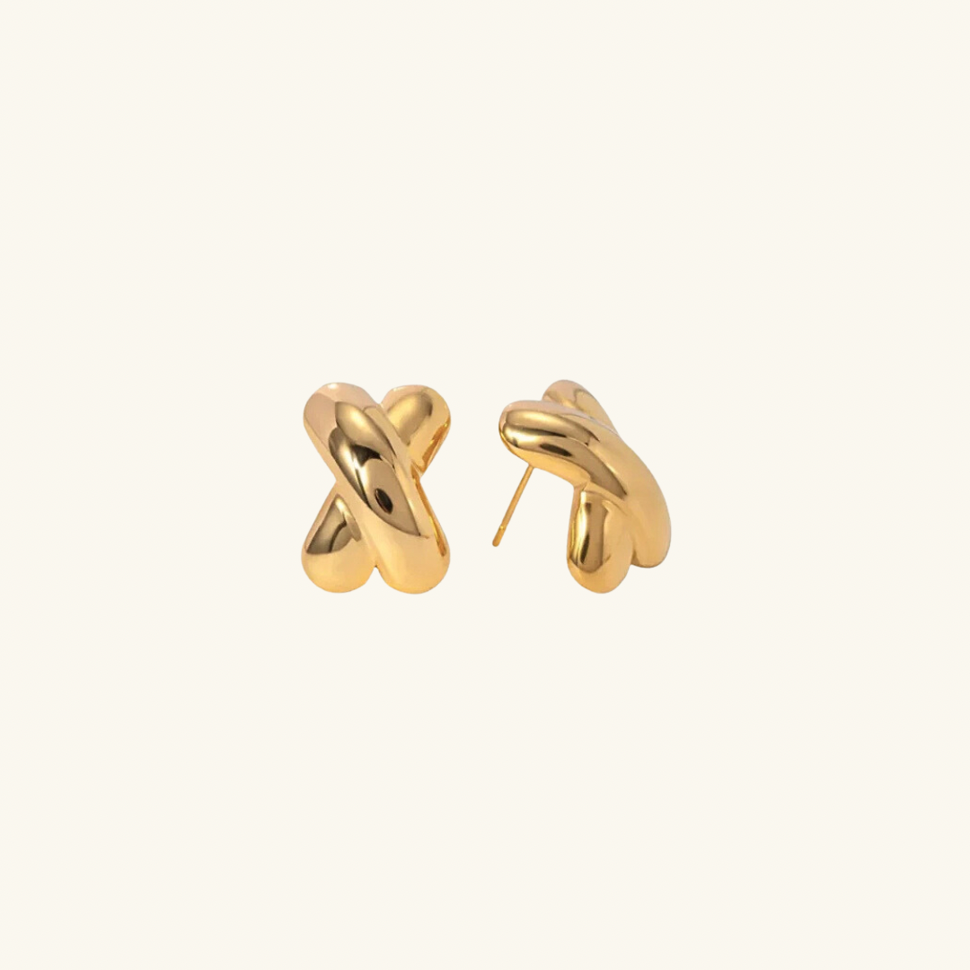 Kisses Stud Earrings