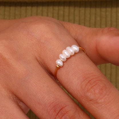 Tiny Pearls Ring