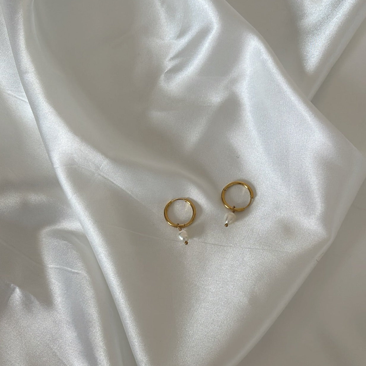 Pearl Hinge Hoop Earrings